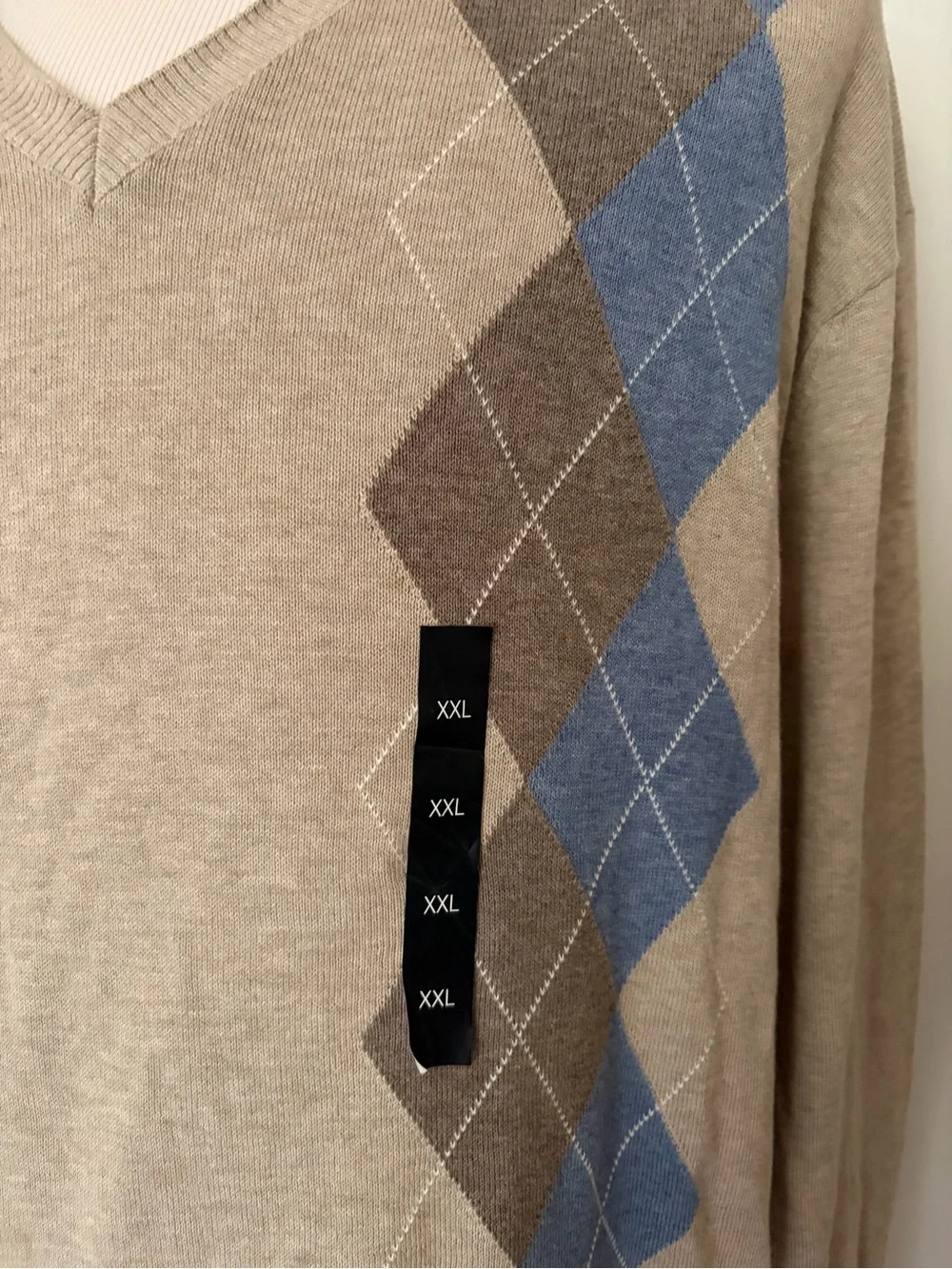 Banana Republic Men's V-Neck Argyle Sweater - Beige, Blue & Brown